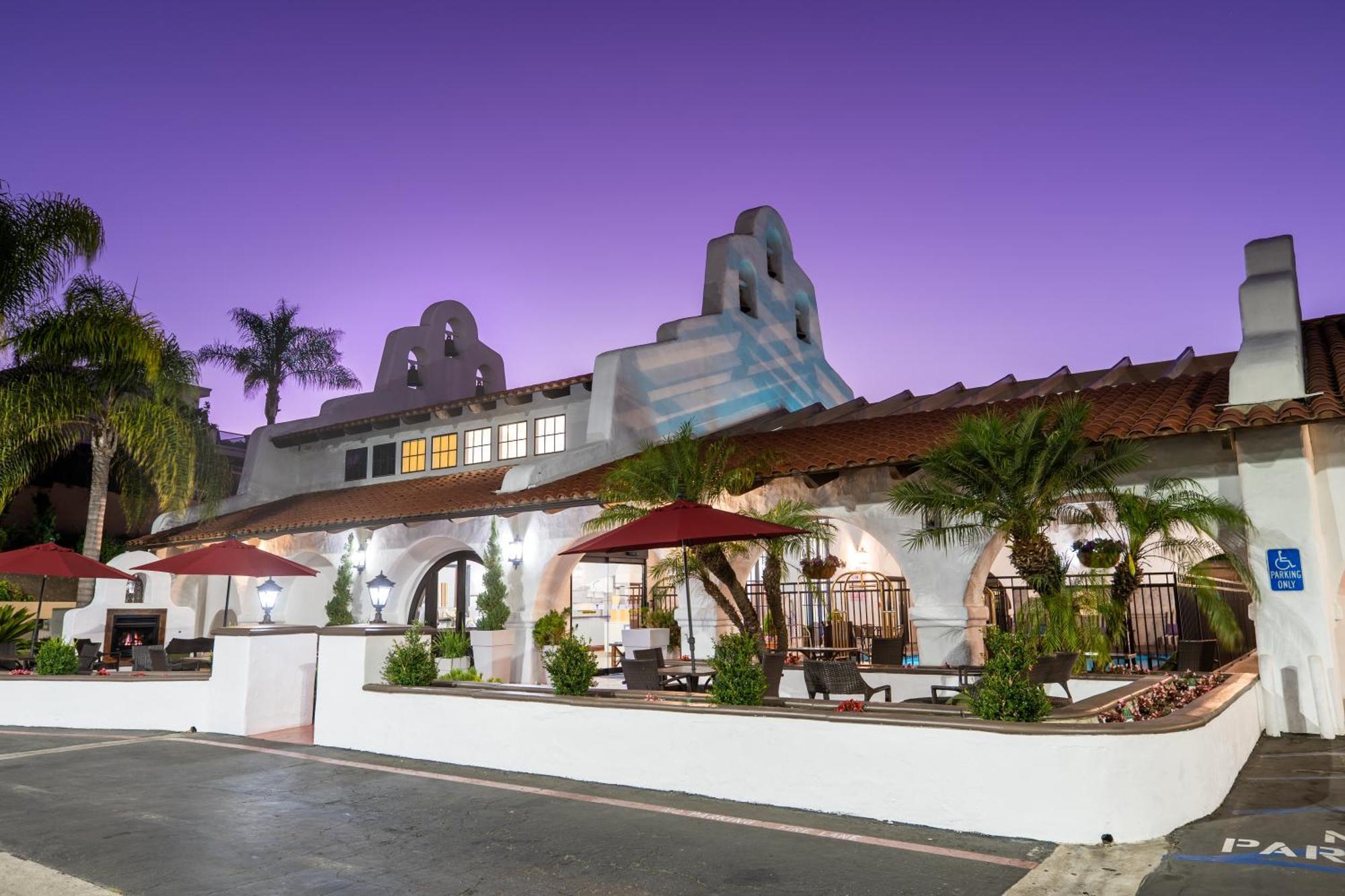 7 Budget Hotels Near Ocean View Plaza That Deliver Real Value