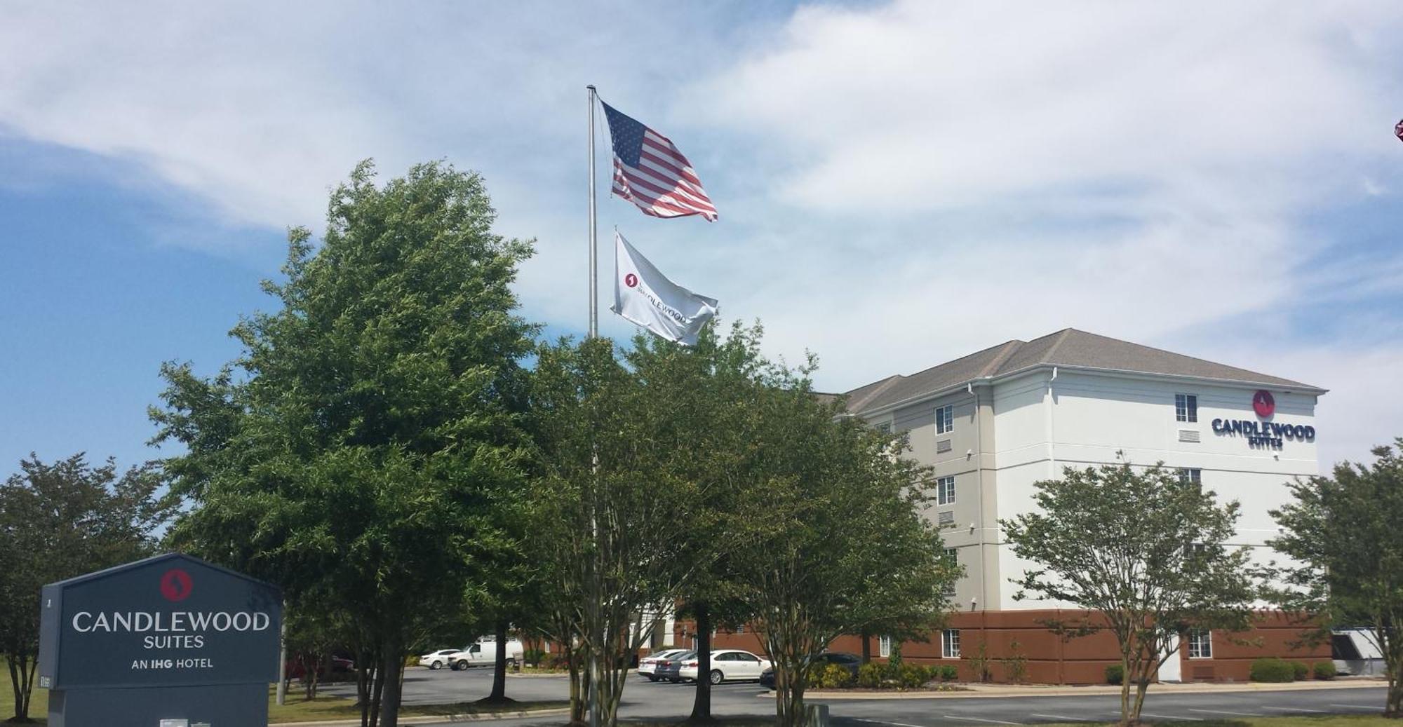 Where to Stay in North Carolina: 7 Best Candlewood Suites Hotels