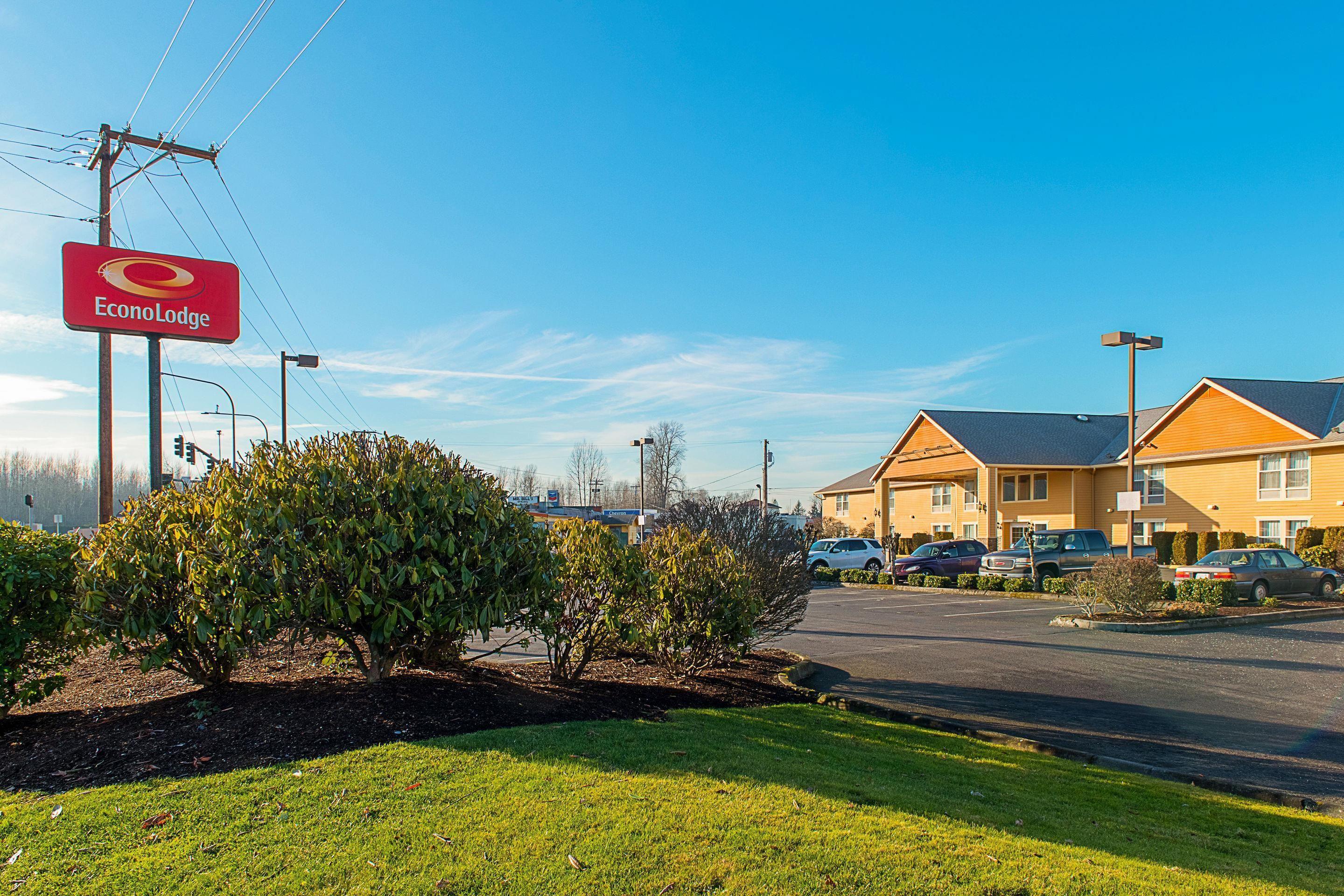 Where to Stay in the Pacific Northwest: 6 Best Econo Lodge Hotels