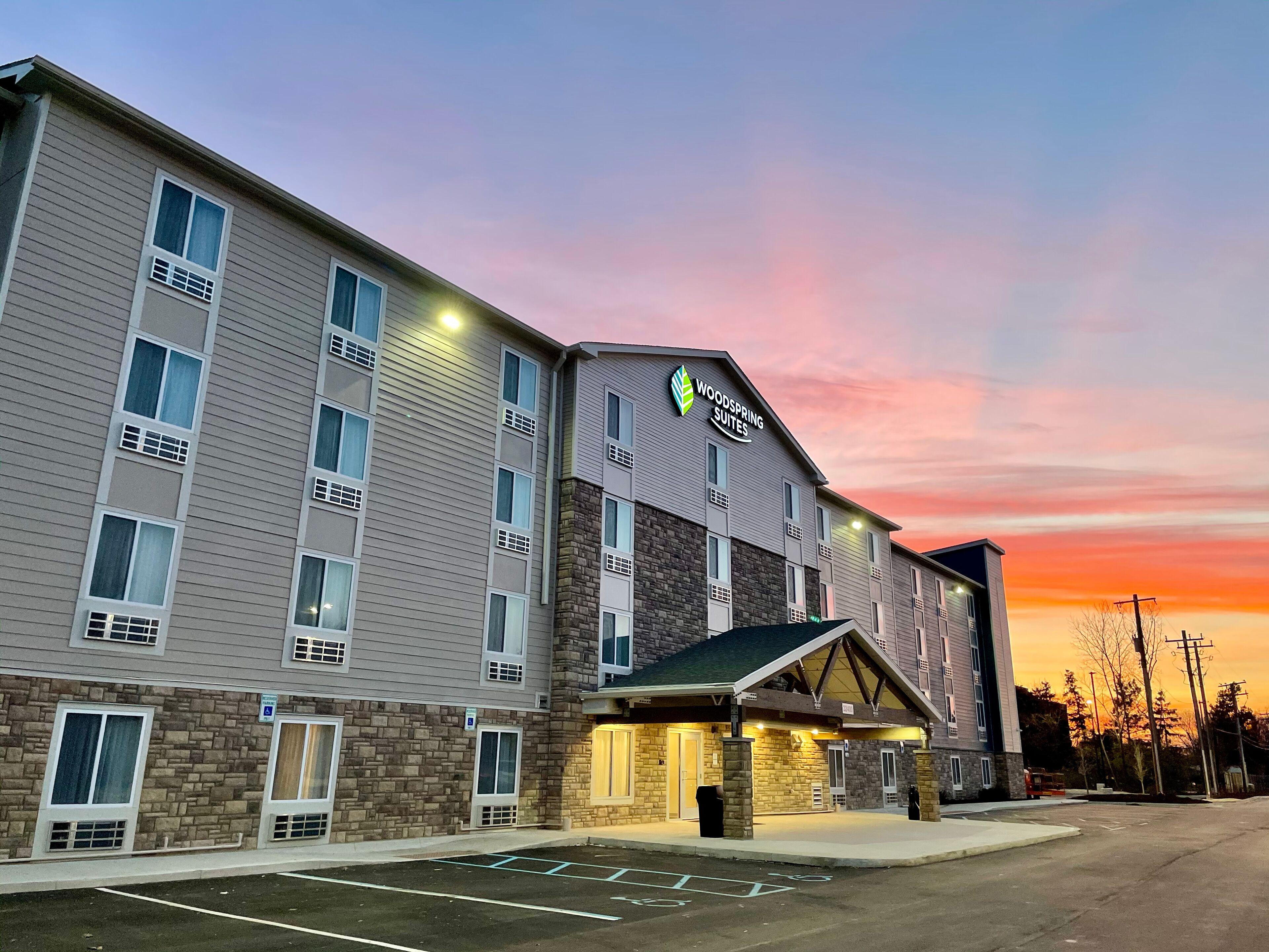 5 Budget Hotels Near Gunn-Dyer Park That Deliver Real Value