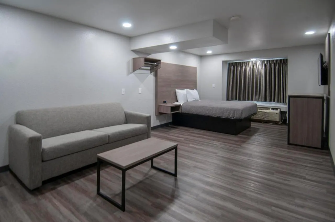 5 Budget Hotels Near Mardi Gras Museum Lake Charles Worth Booking