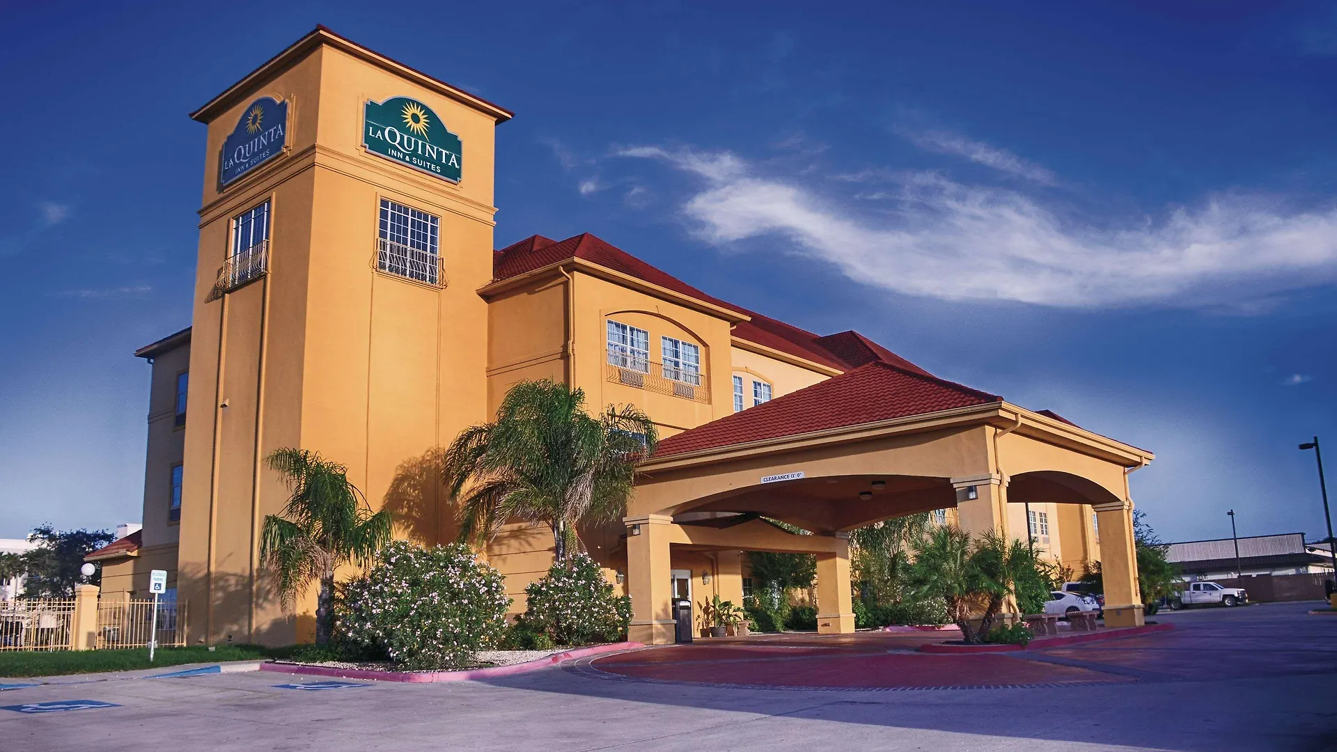 14 Best 3-Star Hotels in Texas Gulf Coast for Every Traveler