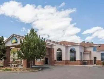 8 Business Hotels in Glen Canyon for Work-Ready Travel