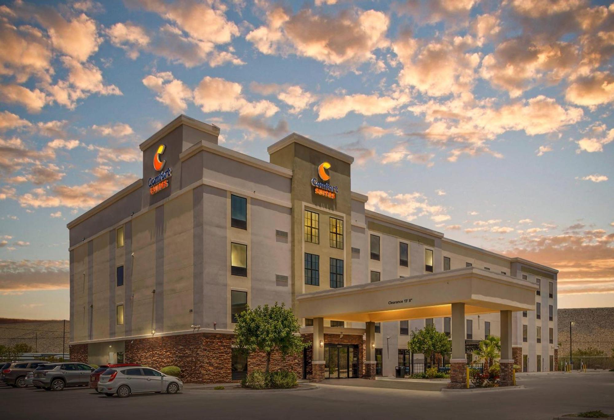 8 Romantic Hotels in New Mexico That Couples Will Love