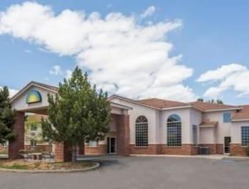 8 Business Hotels in Glen Canyon for Work-Ready Travel